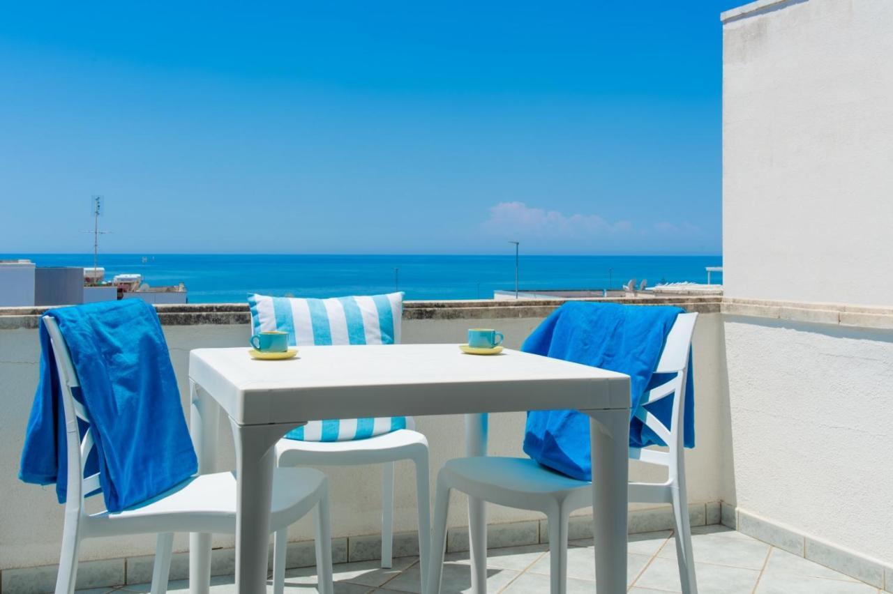 Spiaggia Bianca Apartments Торре-Вадо Екстер'єр фото