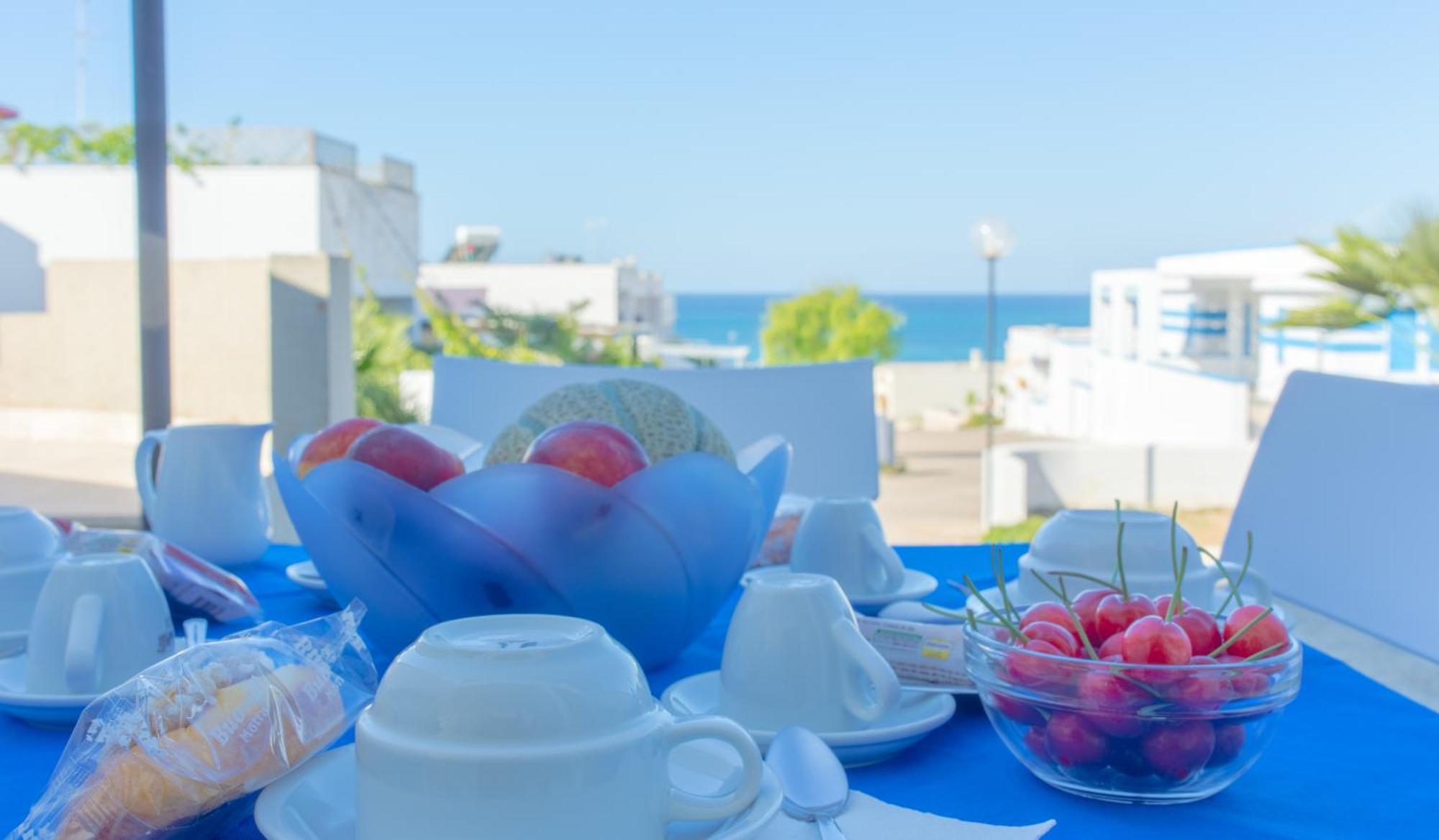 Spiaggia Bianca Apartments Торре-Вадо Екстер'єр фото