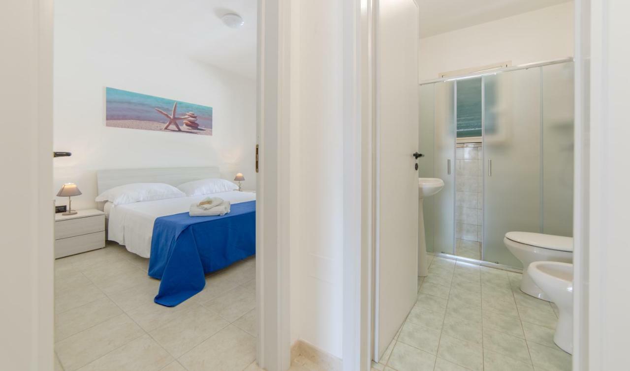 Spiaggia Bianca Apartments Торре-Вадо Екстер'єр фото
