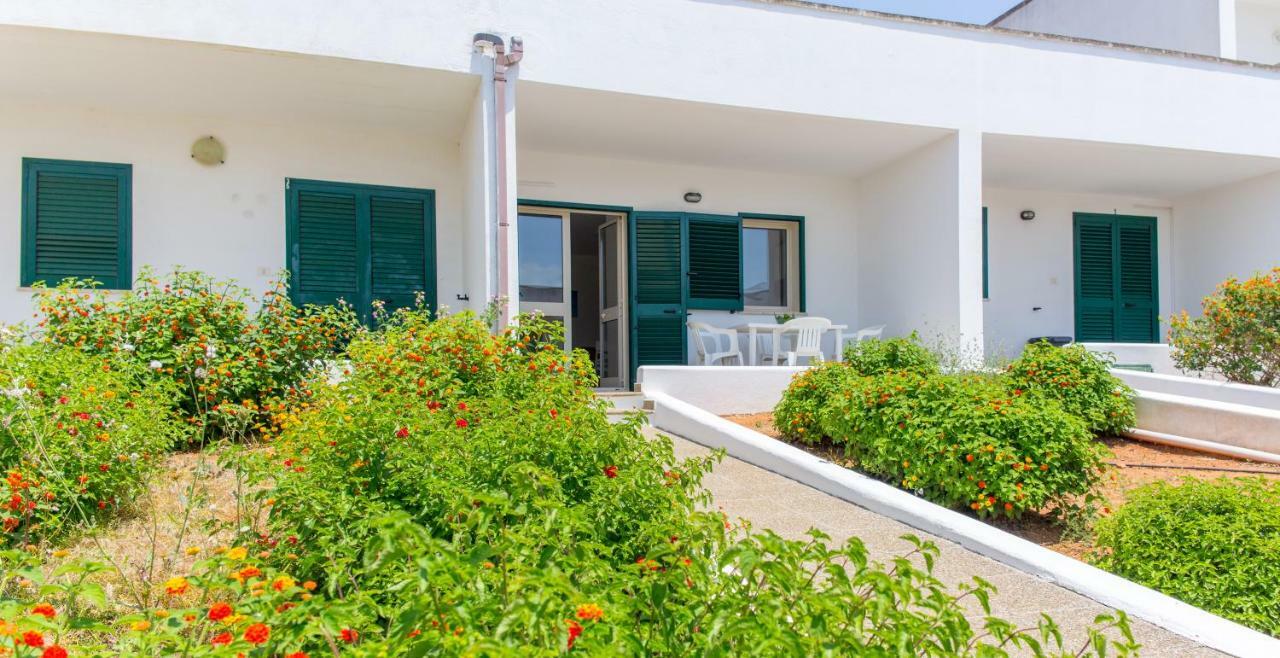 Spiaggia Bianca Apartments Торре-Вадо Екстер'єр фото
